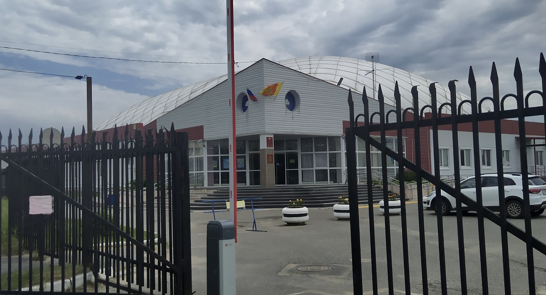 Установка шлагбаума в спорткомплекс